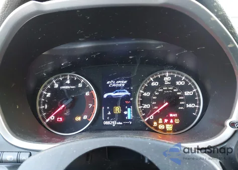 2020 Mitsubishi Eclipse Cross Le 1.5T z USA, uszkodzony, nr VIN JA4AS4AA1LZ028395